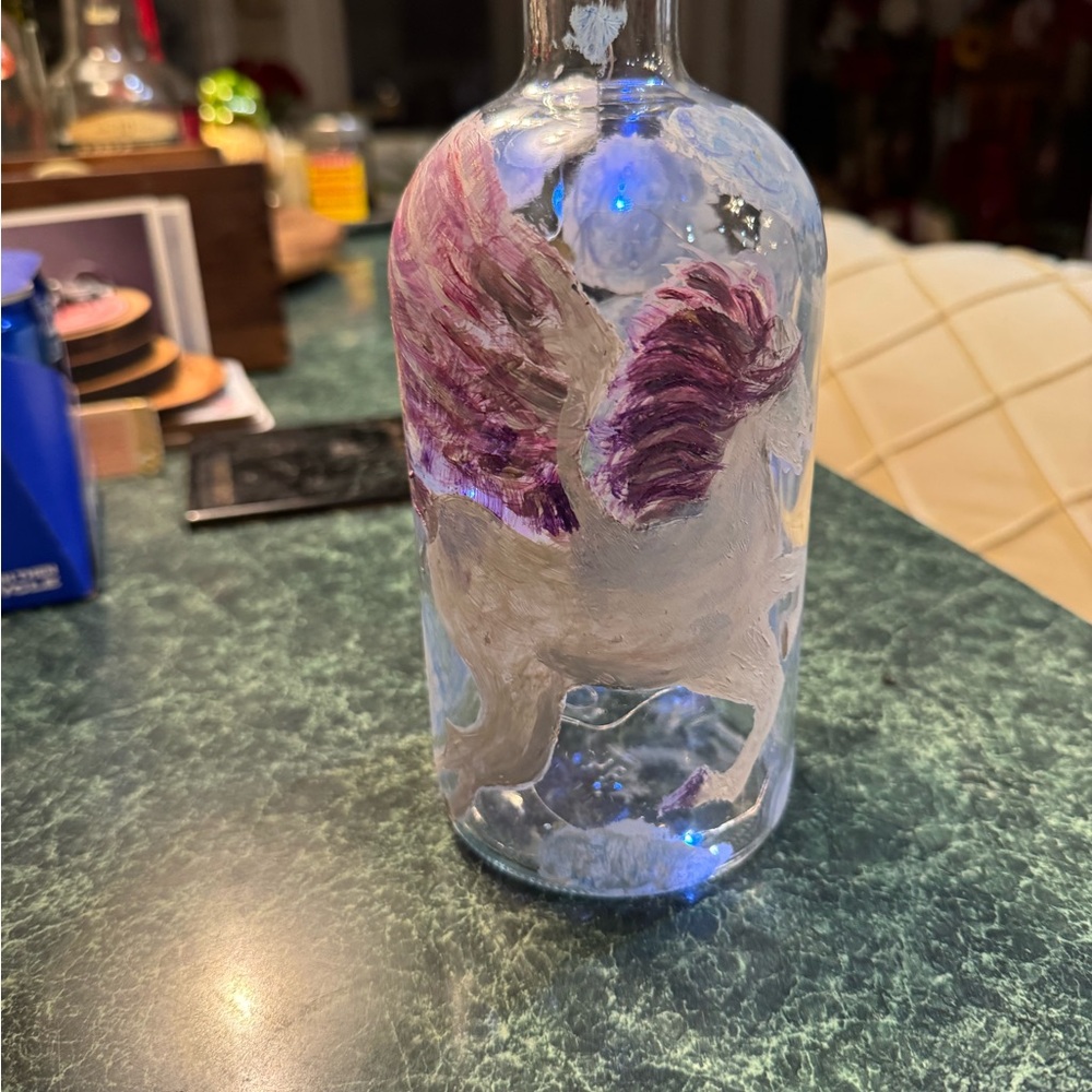 Elegant Glass Horse Sculpture with Purple Accents - Picture 3 of 3